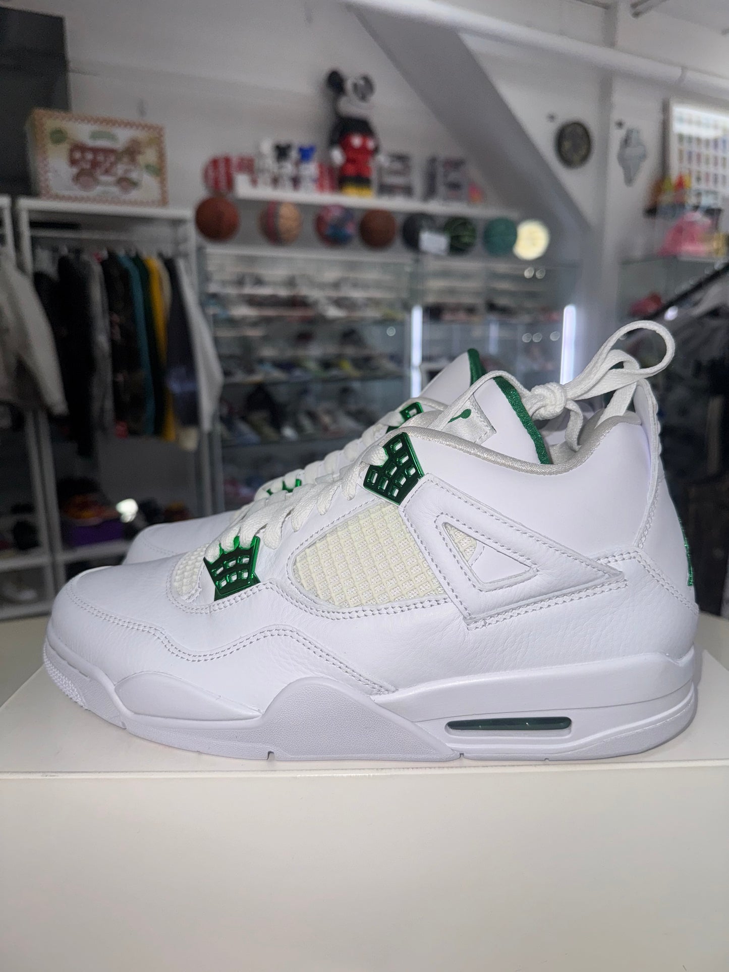 Jordan 4 Metallic Green 2020