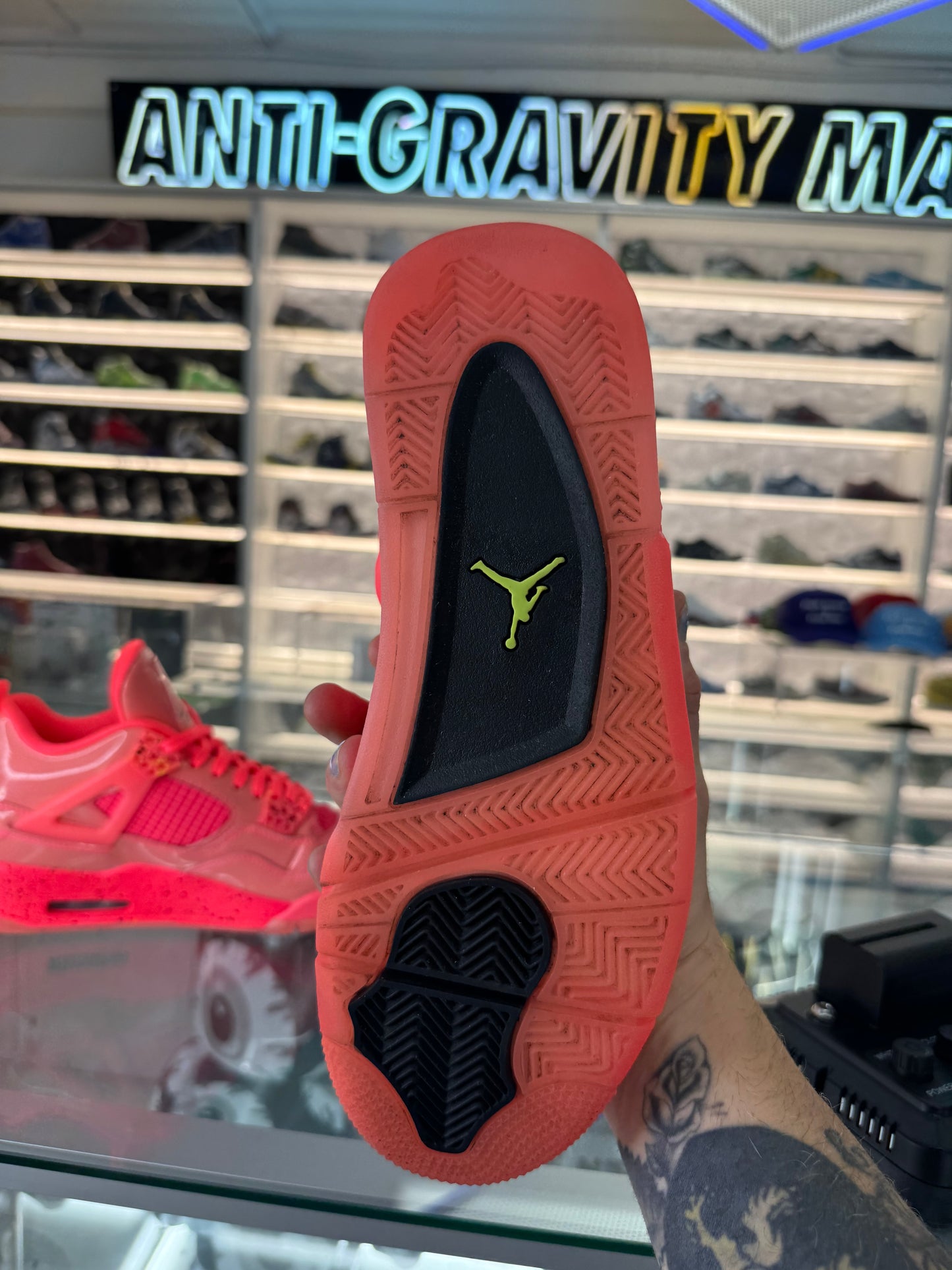 Jordan 4 Hot Punch (w) 2018