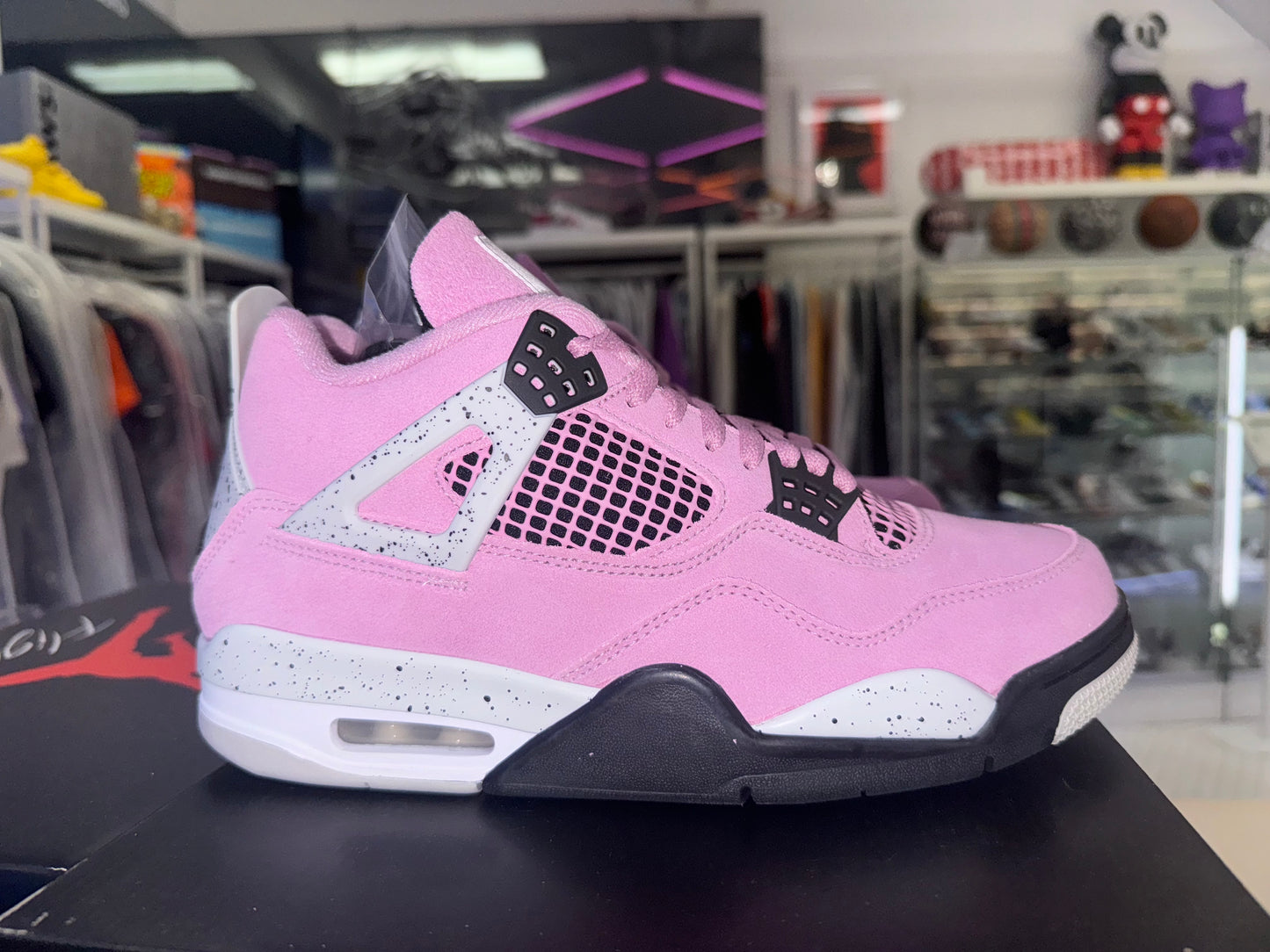 Jordan 4 Orchid Pink