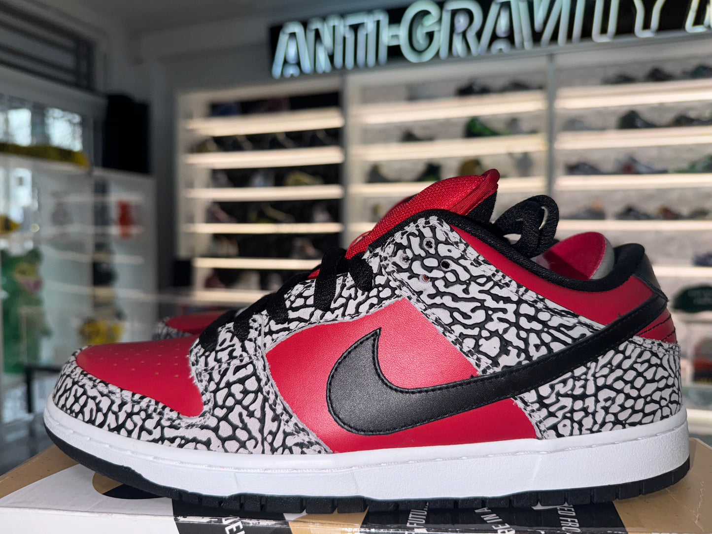 Nike x Supreme Dunk SB Red 2012