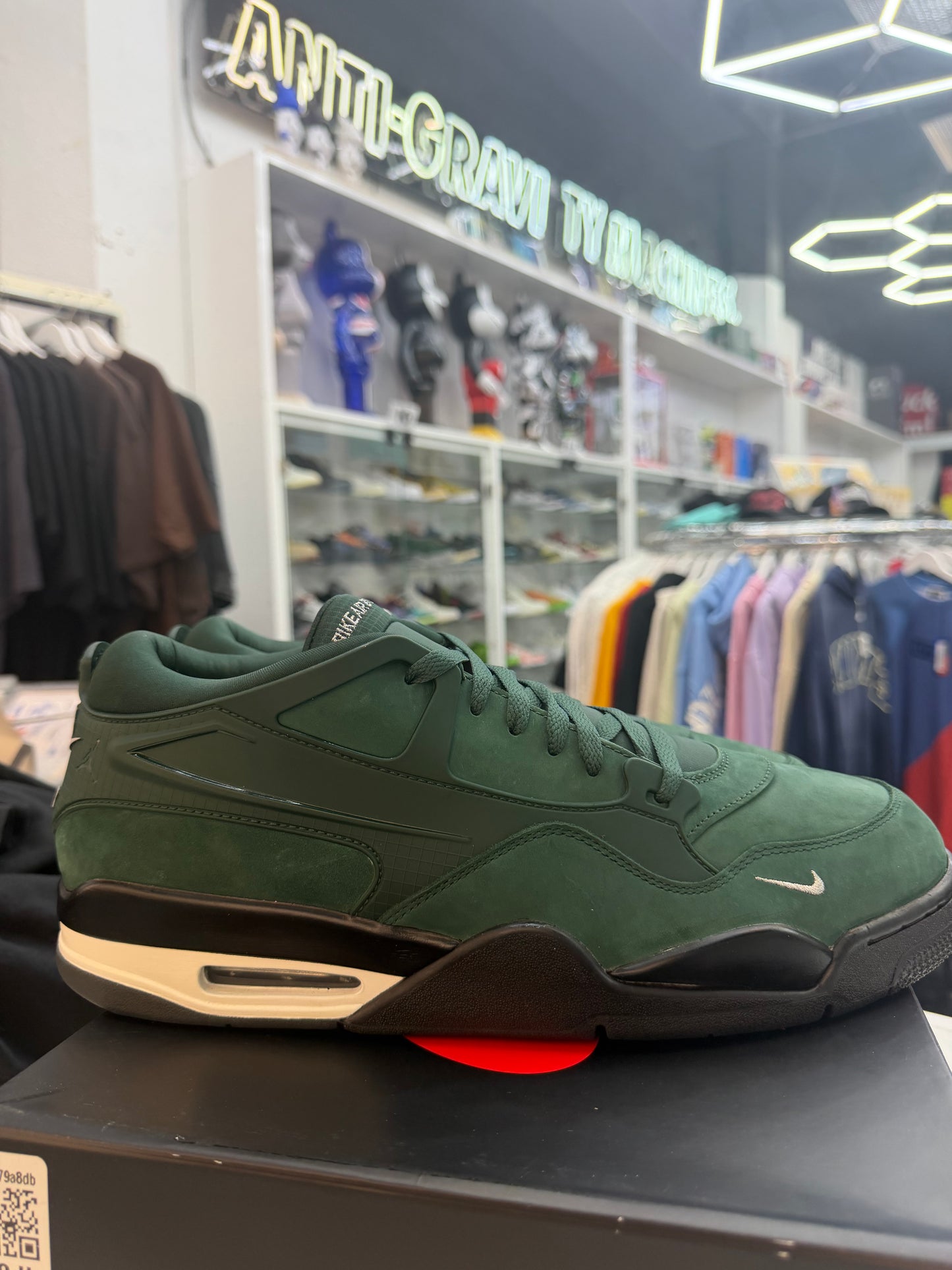 Jordan 4 RM SP
Nigel Sylvester Grandma's Driveway