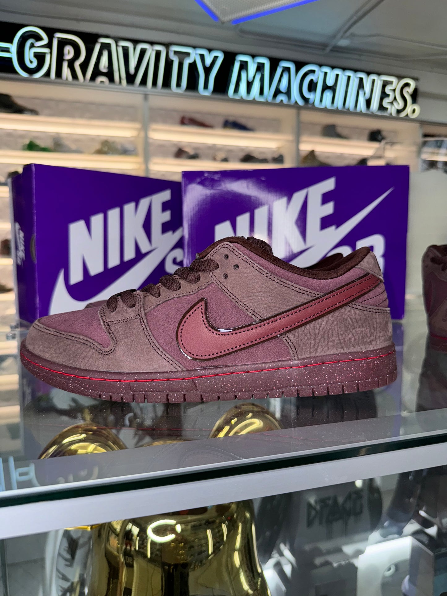 Nike SB Dunk Low City Of Love Burgundy Crush
