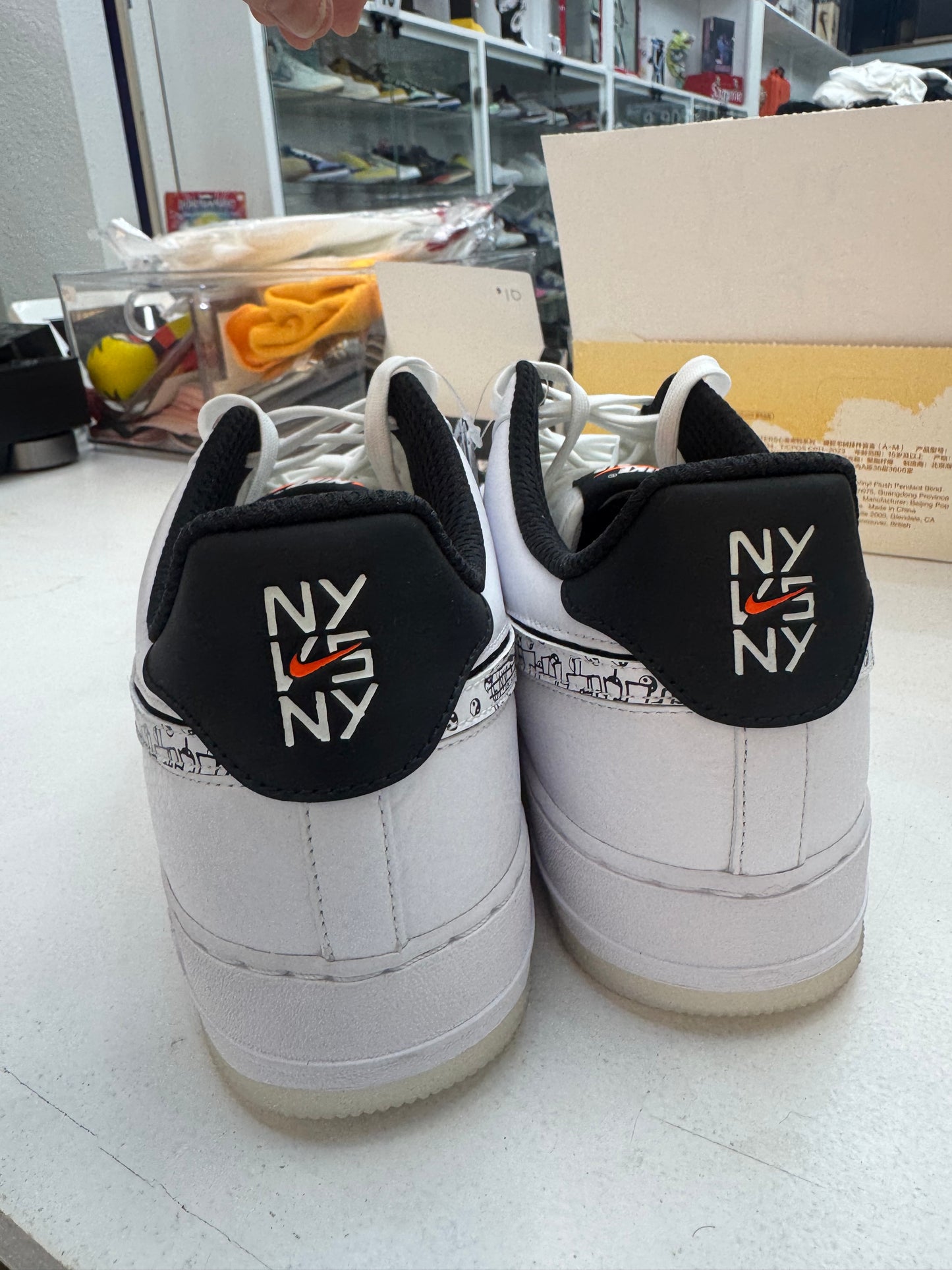 Nike AF1 NYvsNY 1st round sample