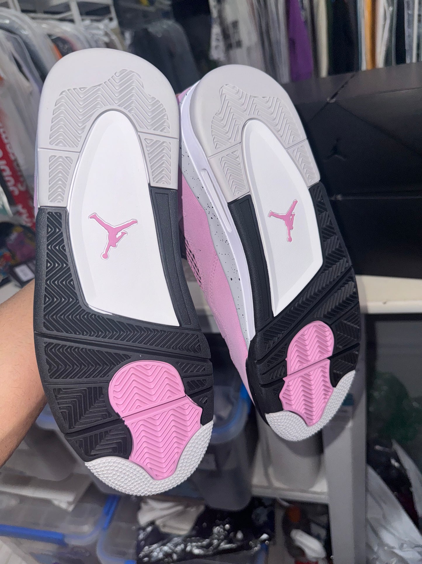 Jordan 4 Orchid Pink