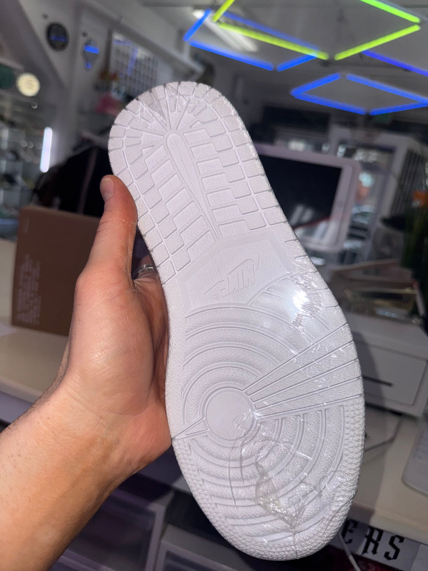 OFF-WHITE x Air Jordan 1 High Euro Retro OG White AQ8296-100 US 7y
