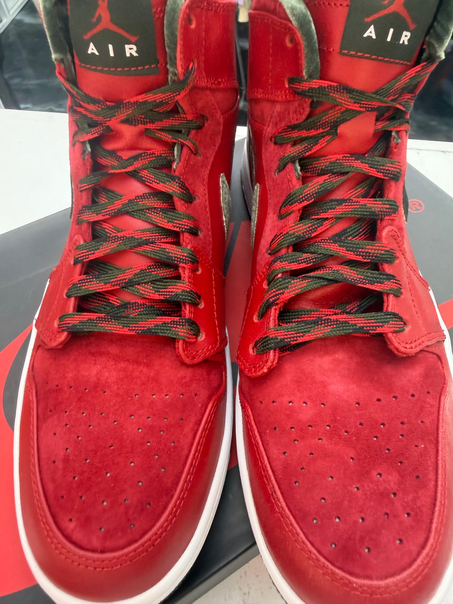 Jordan 1 Retro Premier Red Gucci 2013