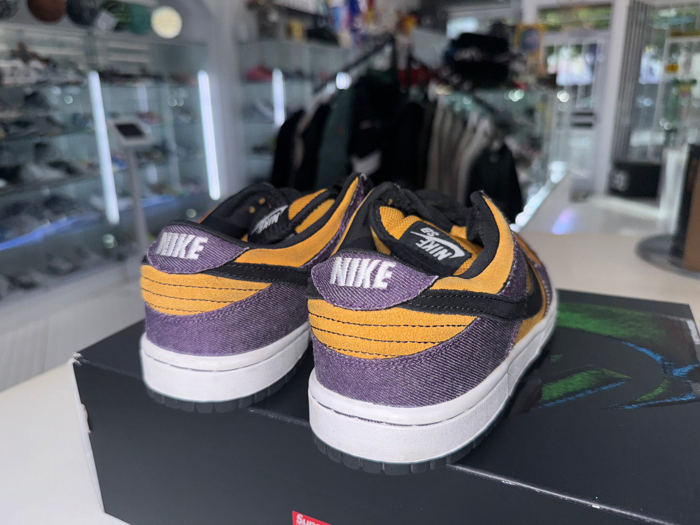Nike SB Dunk Low
Goofy Boy 2009