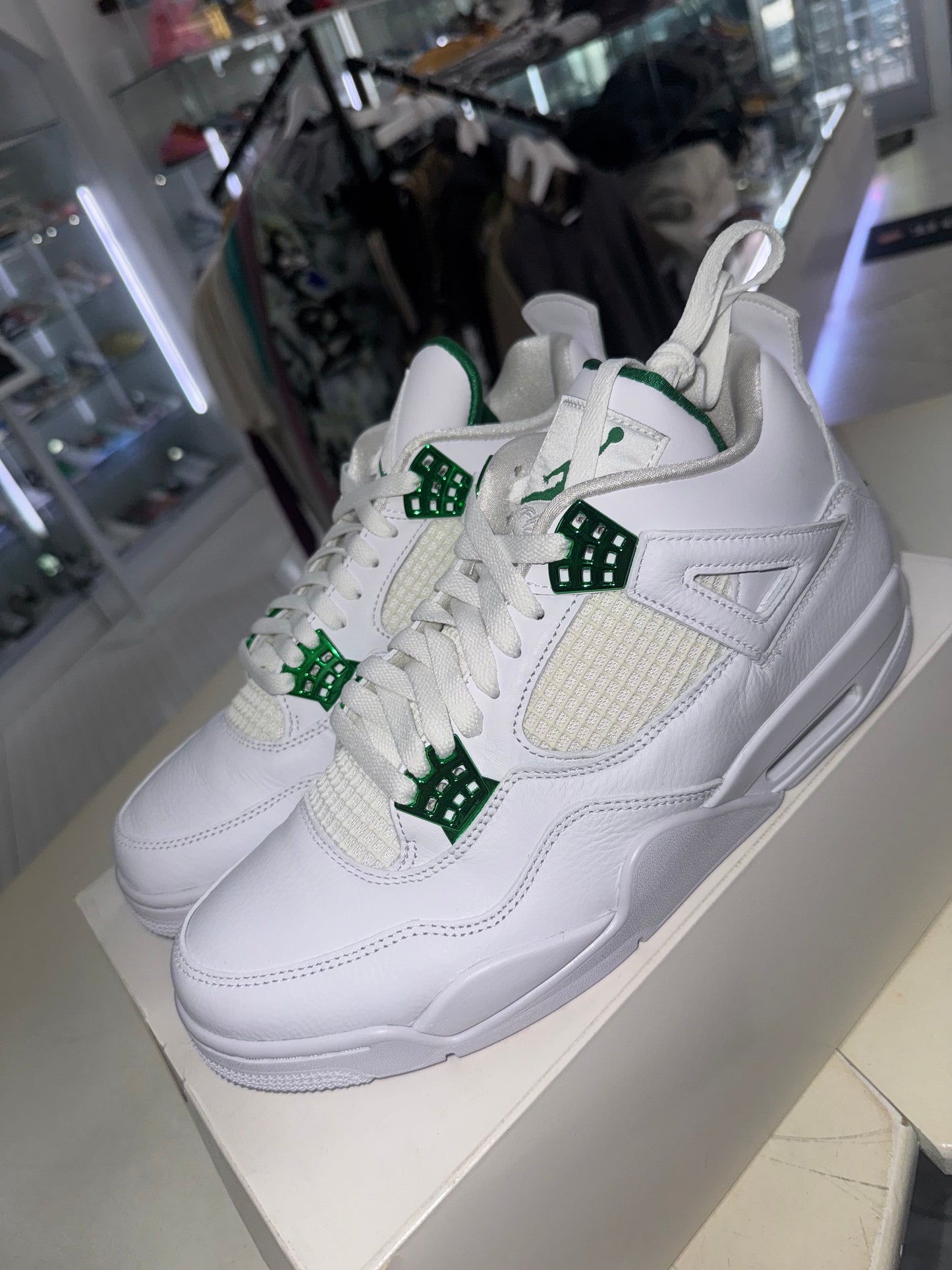 Jordan 4 Metallic Green 2020