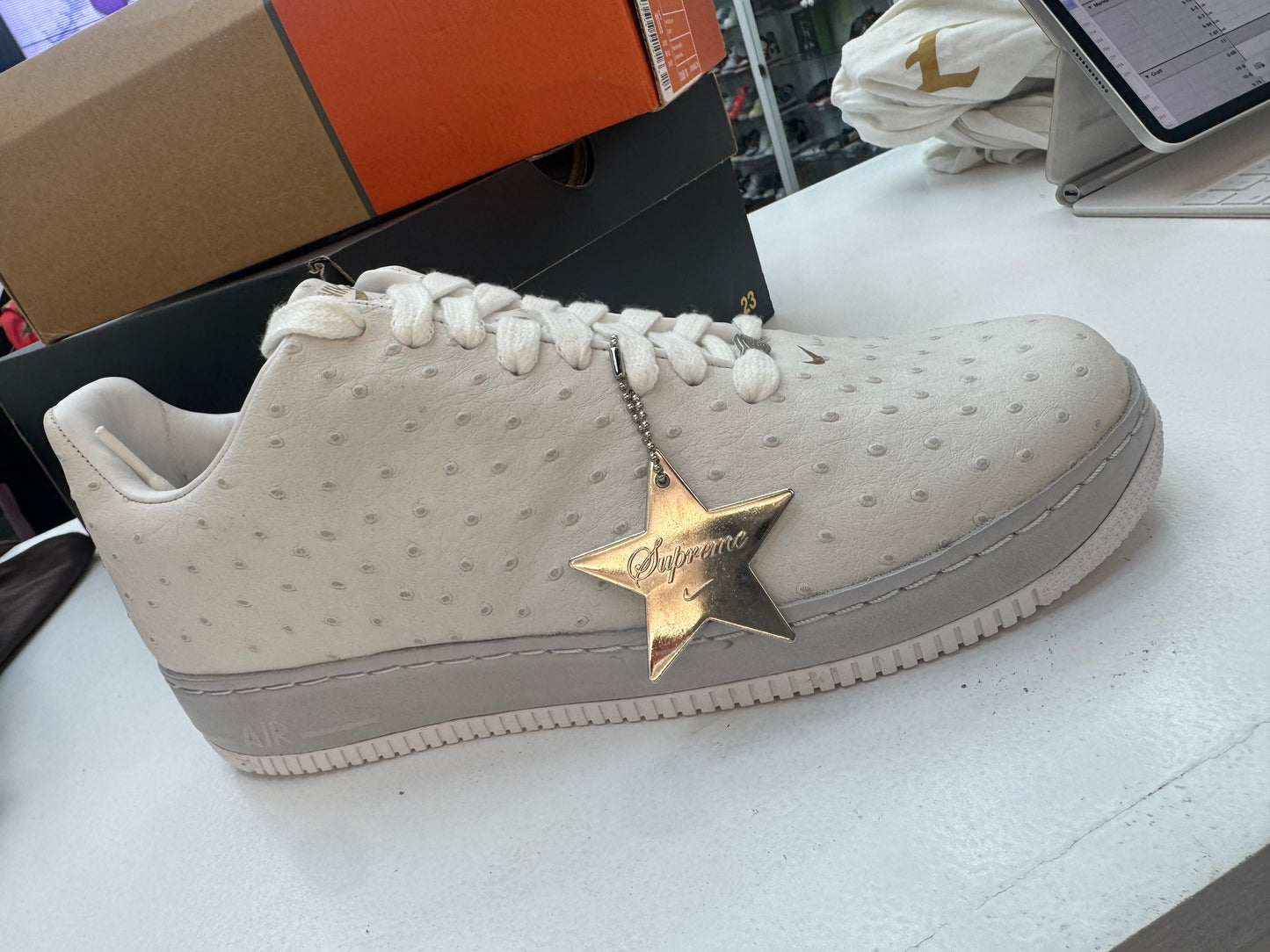 2006 NIKE AIR FORCE 1 SUPREME LOW OSTRICH OnePiece WHITE rare