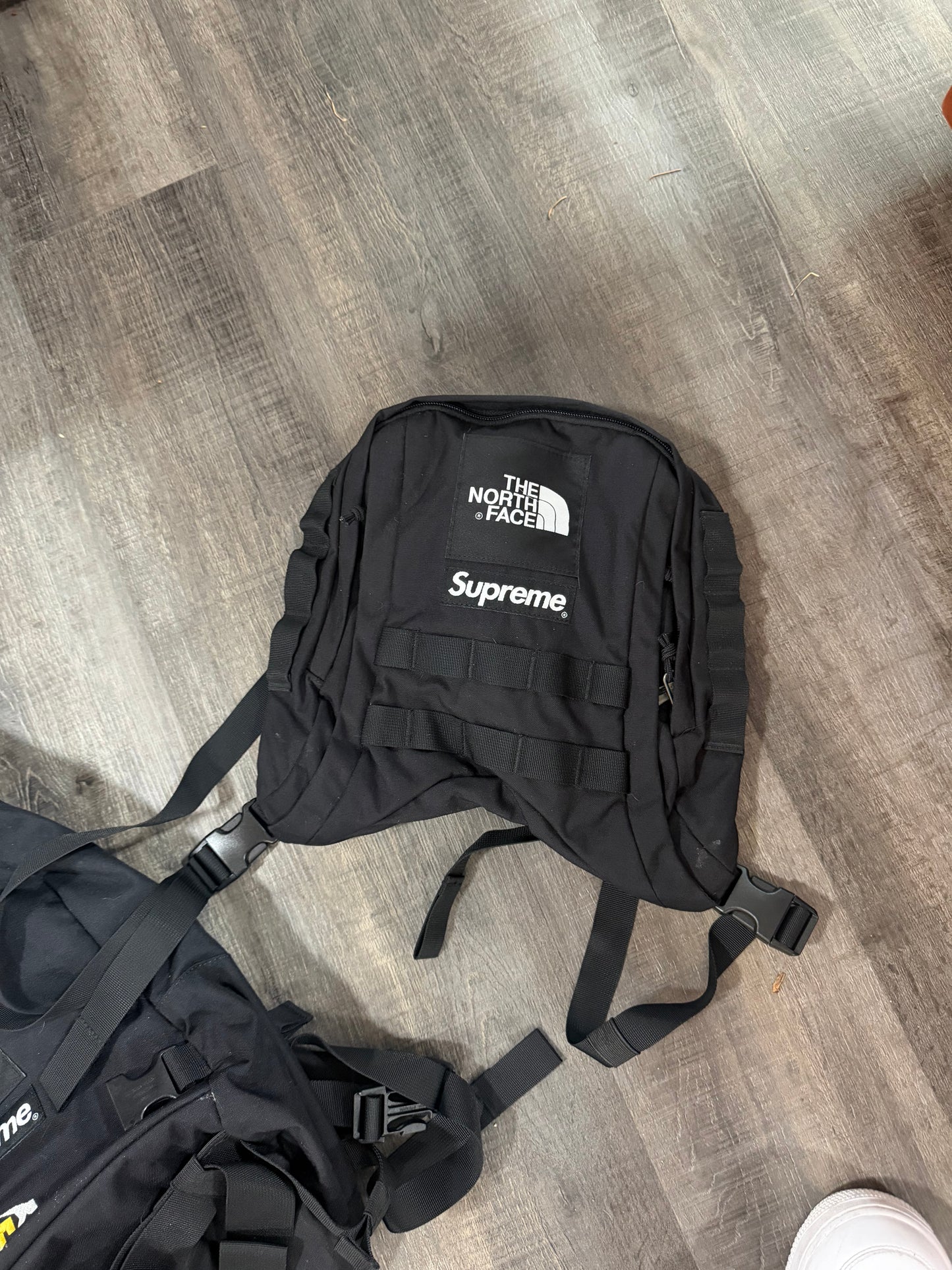 Supreme The North Face RTG Backpack. 35L Black ss20