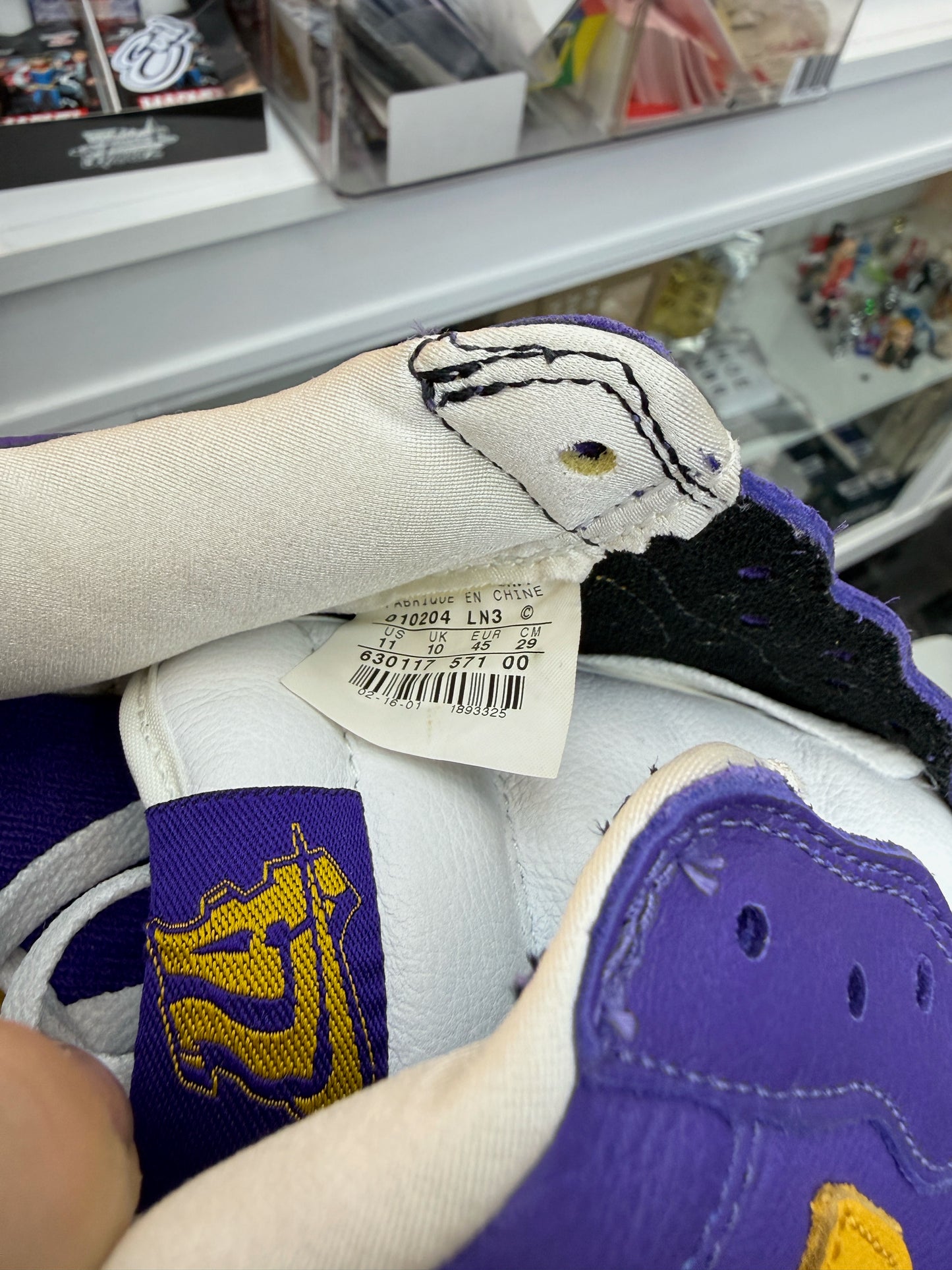 Nike Air Force 1 Low LA Lakers Size 11 Purple Gold 2001 Kobe Mr cartoon Rare