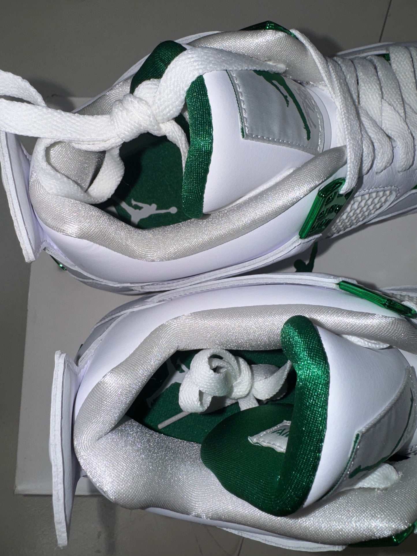 Jordan 4 Metallic Green 2020