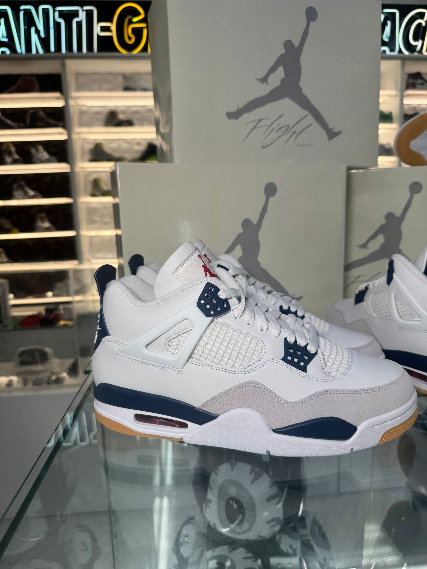 Jordan 4 Retro SB Blue
Navy