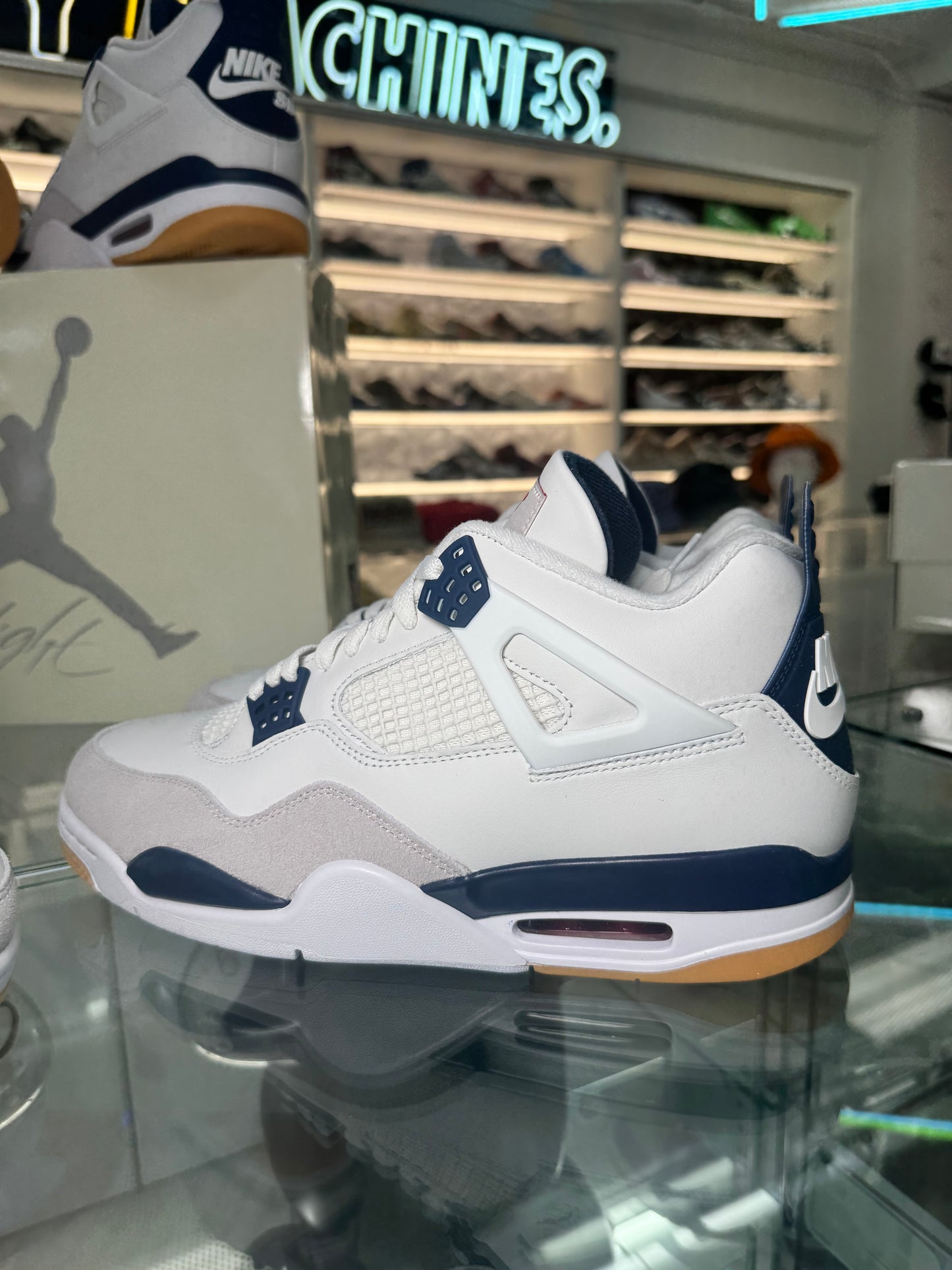 Jordan 4 Retro SB Blue
Navy