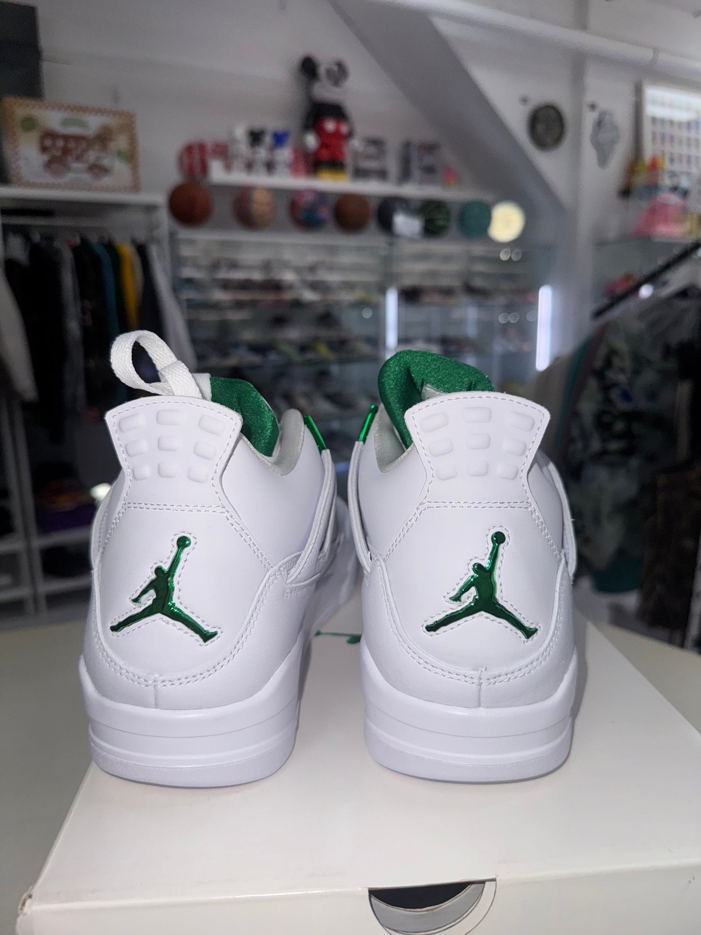 Jordan 4 Metallic Green 2020