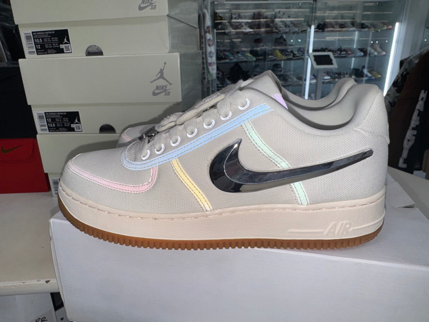 Nike Air Force 1 Low
Travis Scott Sail