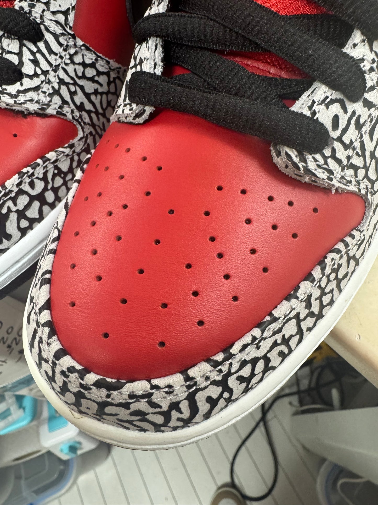 Nike x Supreme Dunk SB Red 2012