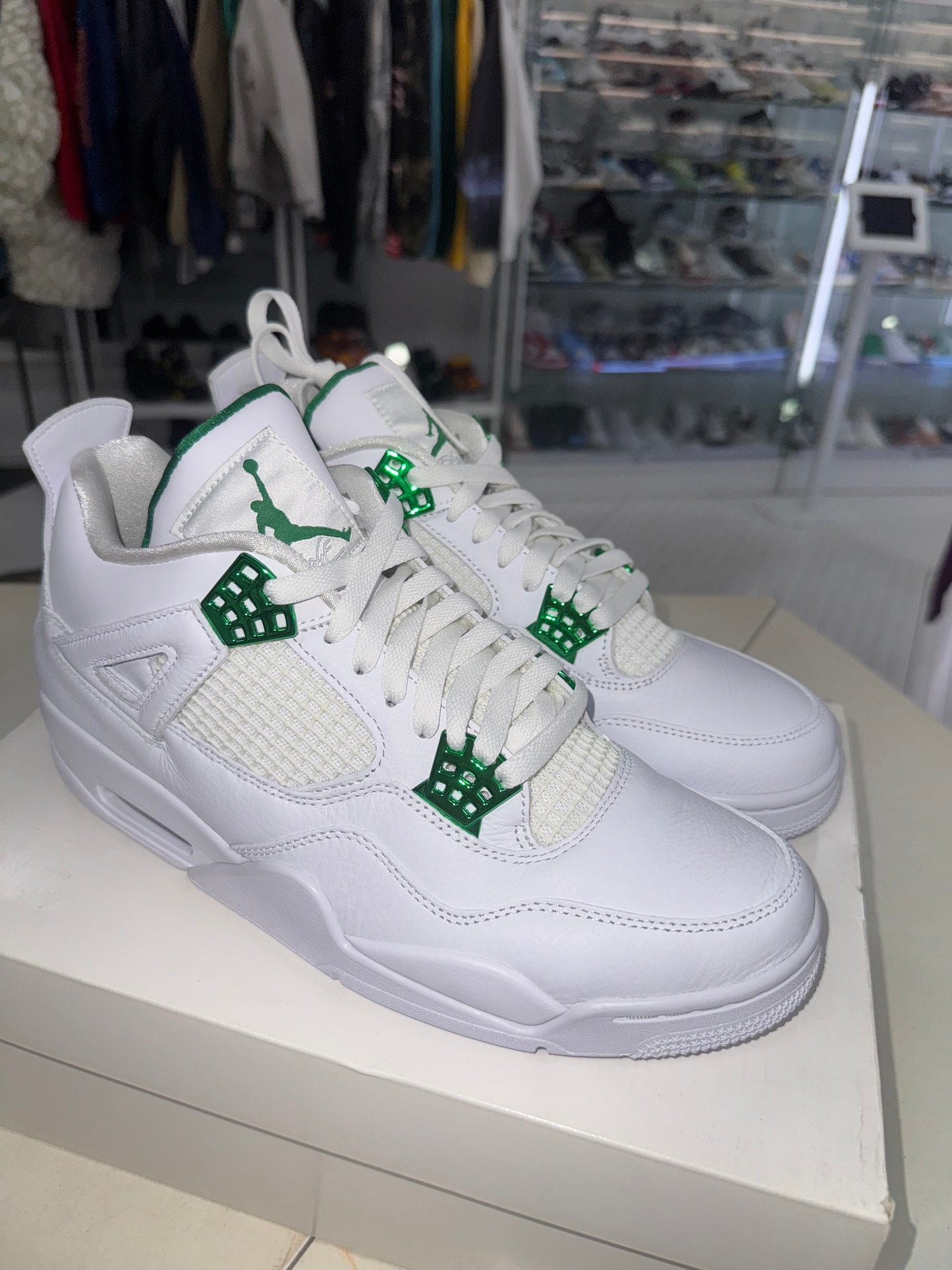 Jordan 4 Metallic Green 2020