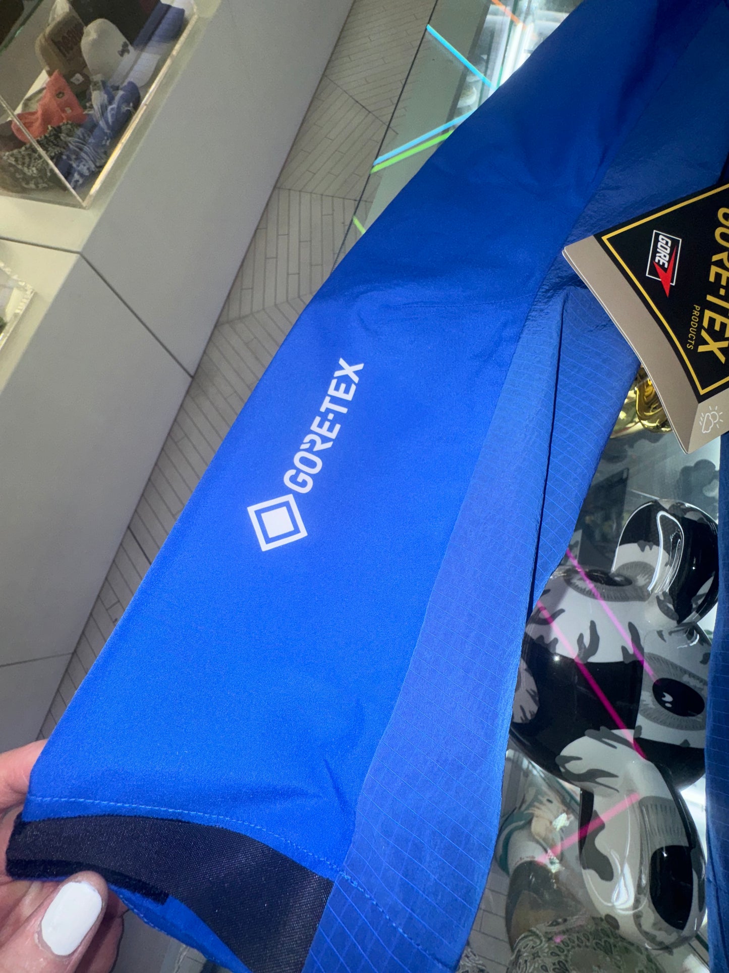 Air Jordan GORE-TEX
Men's Jacket Unreleased color way Sample blue