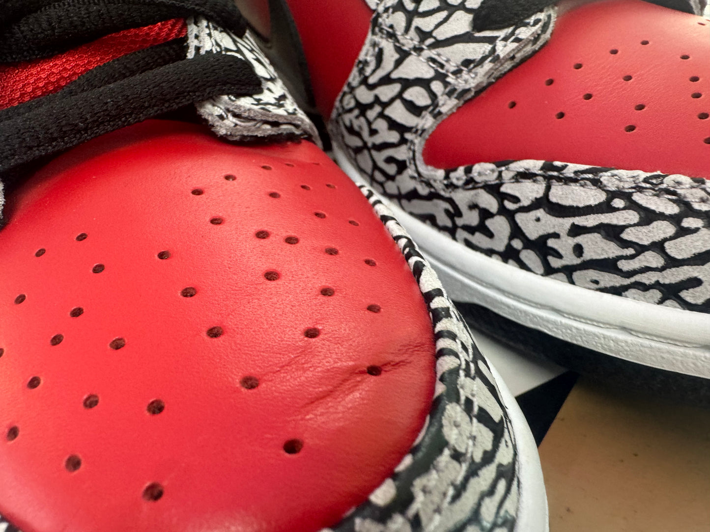 Nike x Supreme Dunk SB Red 2012