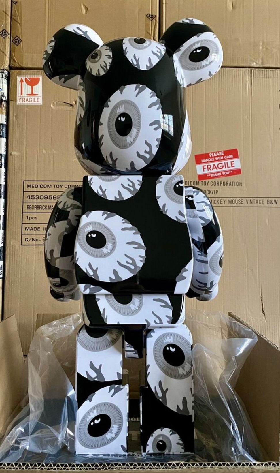 Bearbrick MISHKA 1000% Monochromatic