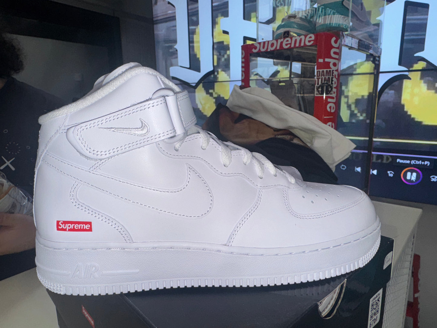 Supreme Air Force 1 Mid White
