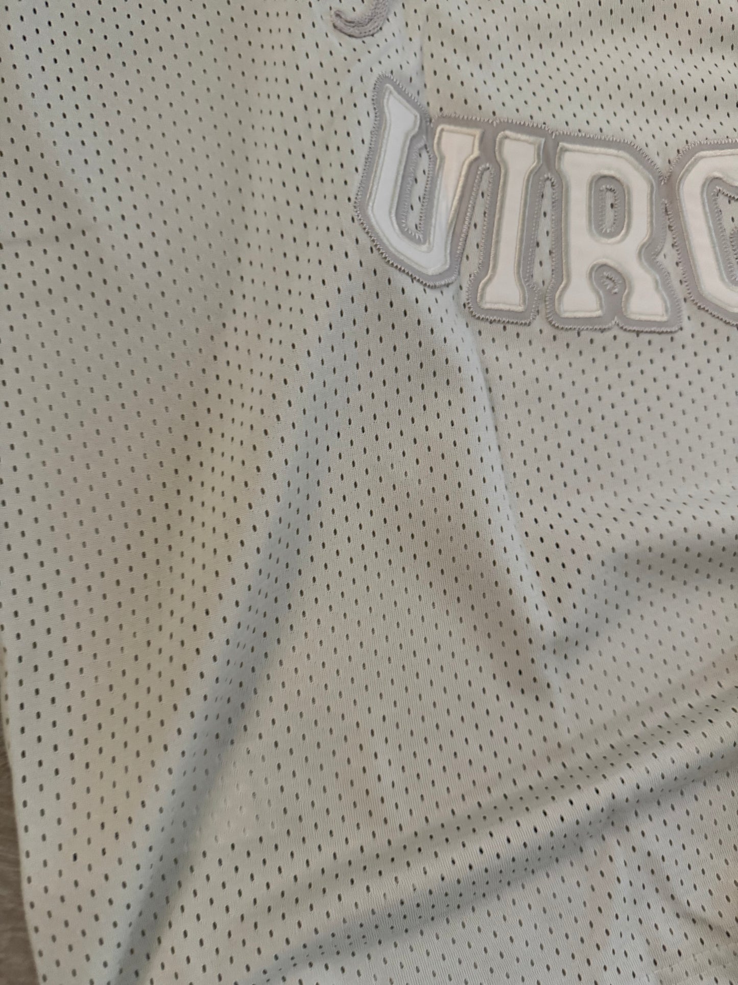 Vandy the pink mesh tee cream