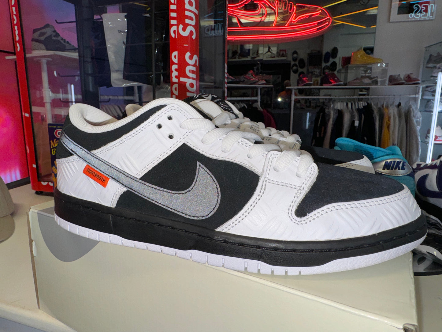 Nike Dunk SB TIGHTBOOTH