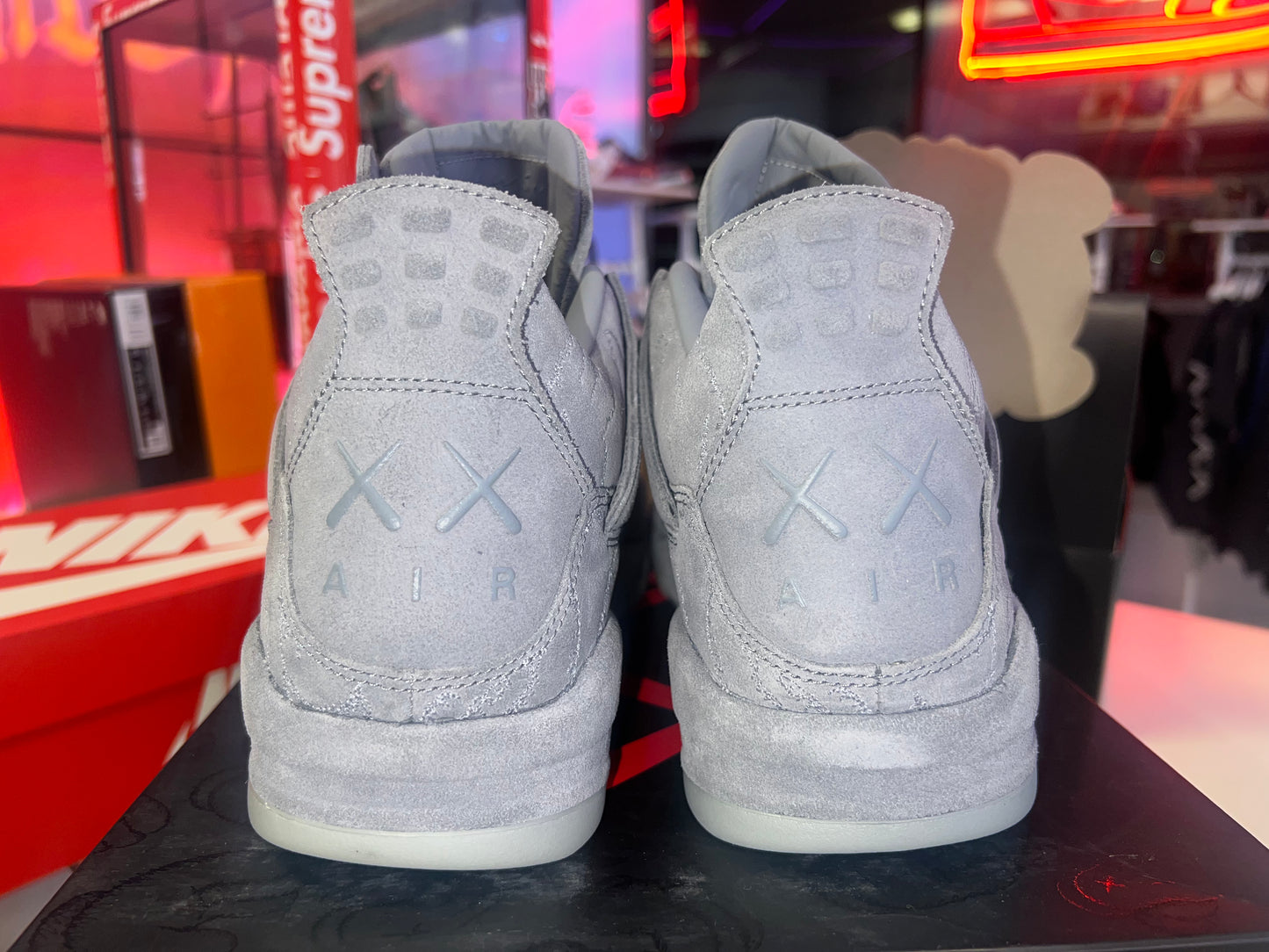 Jordan 4 Kaws Grey Size 10.5