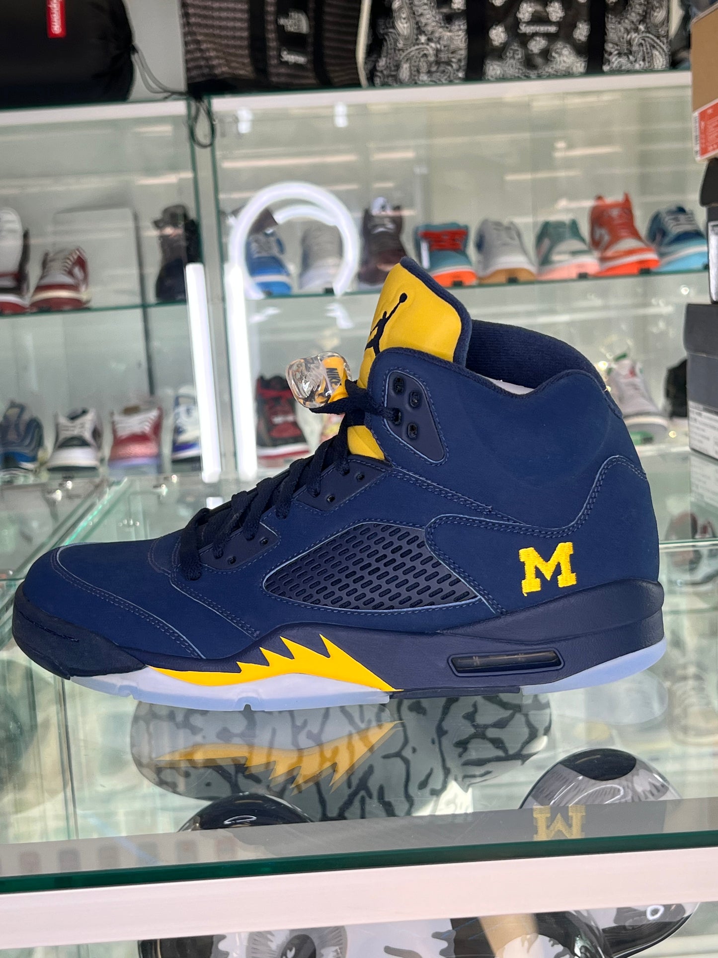 Jordan 5 Michigan PE 2017 sample size 10.5