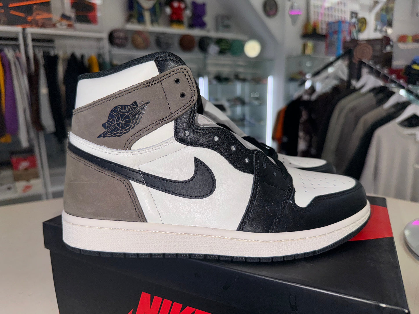Jordan 1 High Dark Mocha
