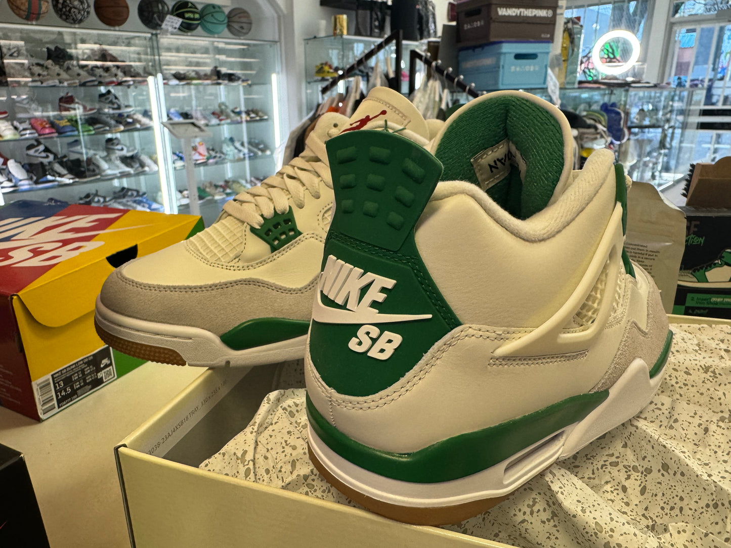 Jordan 4 SB Pine Green