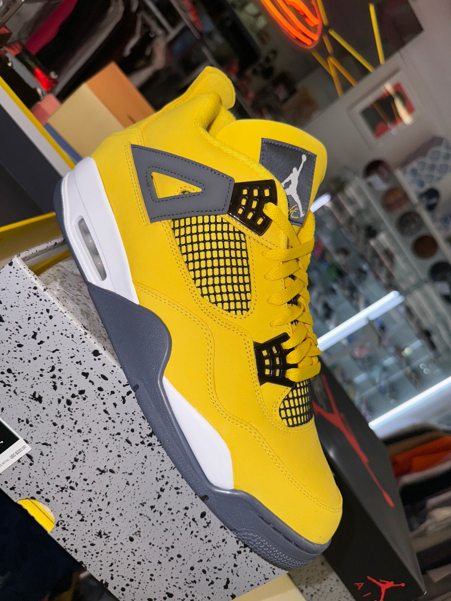Jordan 4 Lightning Yellow