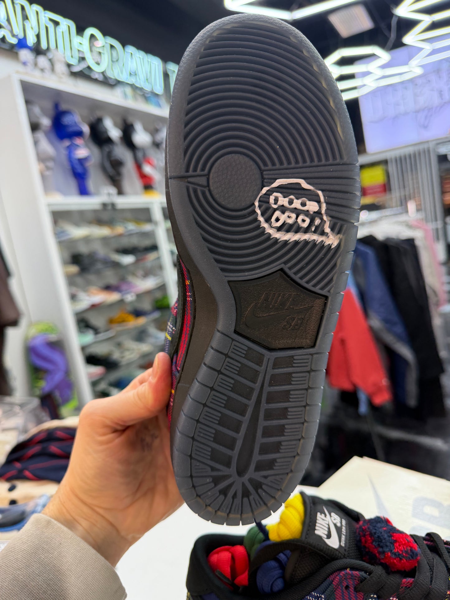 Nike SB Dunk Low Nardwaur