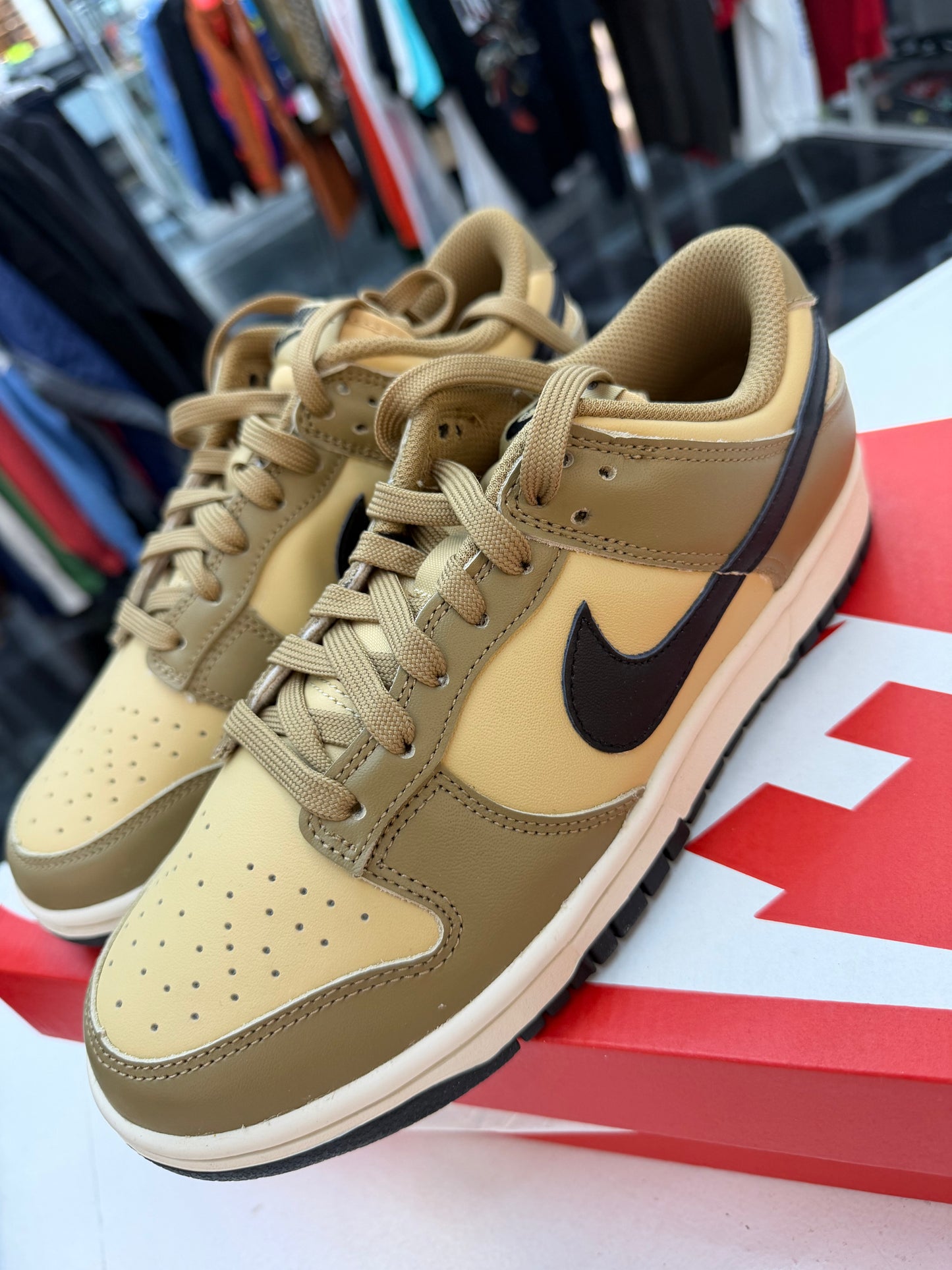 Nike Dunk Low Dark Driftwood (w)