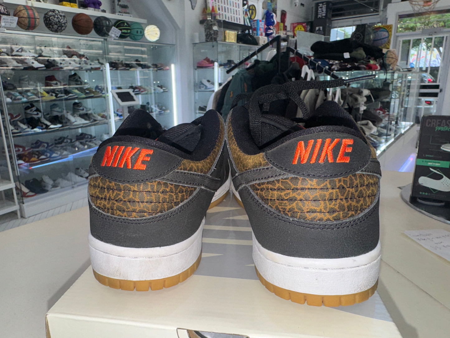 Nike SB Dunk Low
Giraffe Print