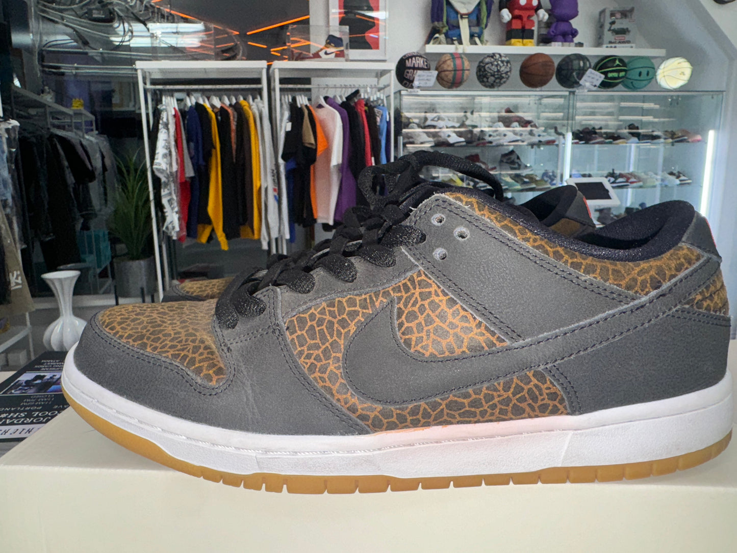 Nike SB Dunk Low
Giraffe Print