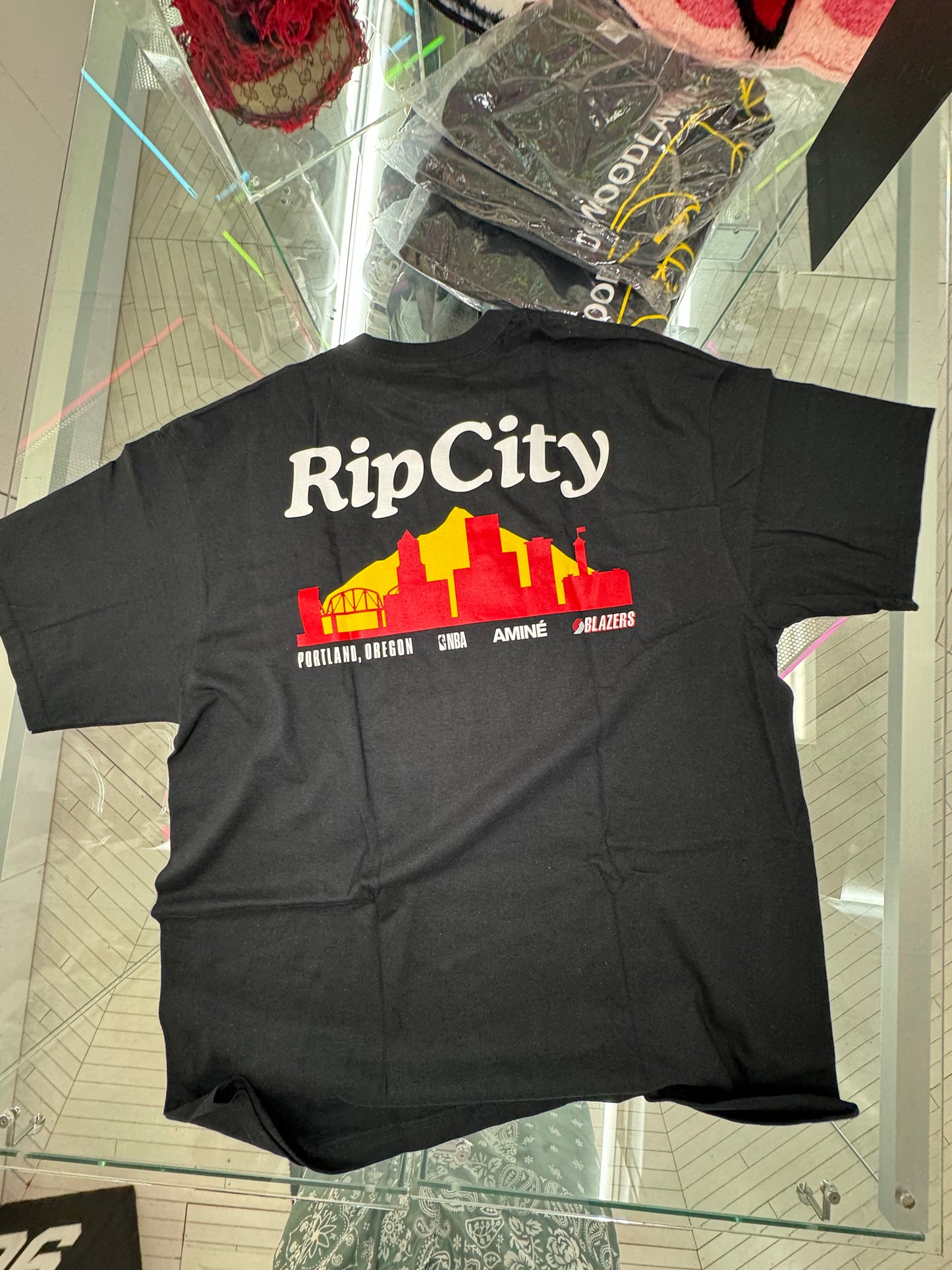 Mitchell & Ness Amine x Portland Trail Blazers T-shirt
Black