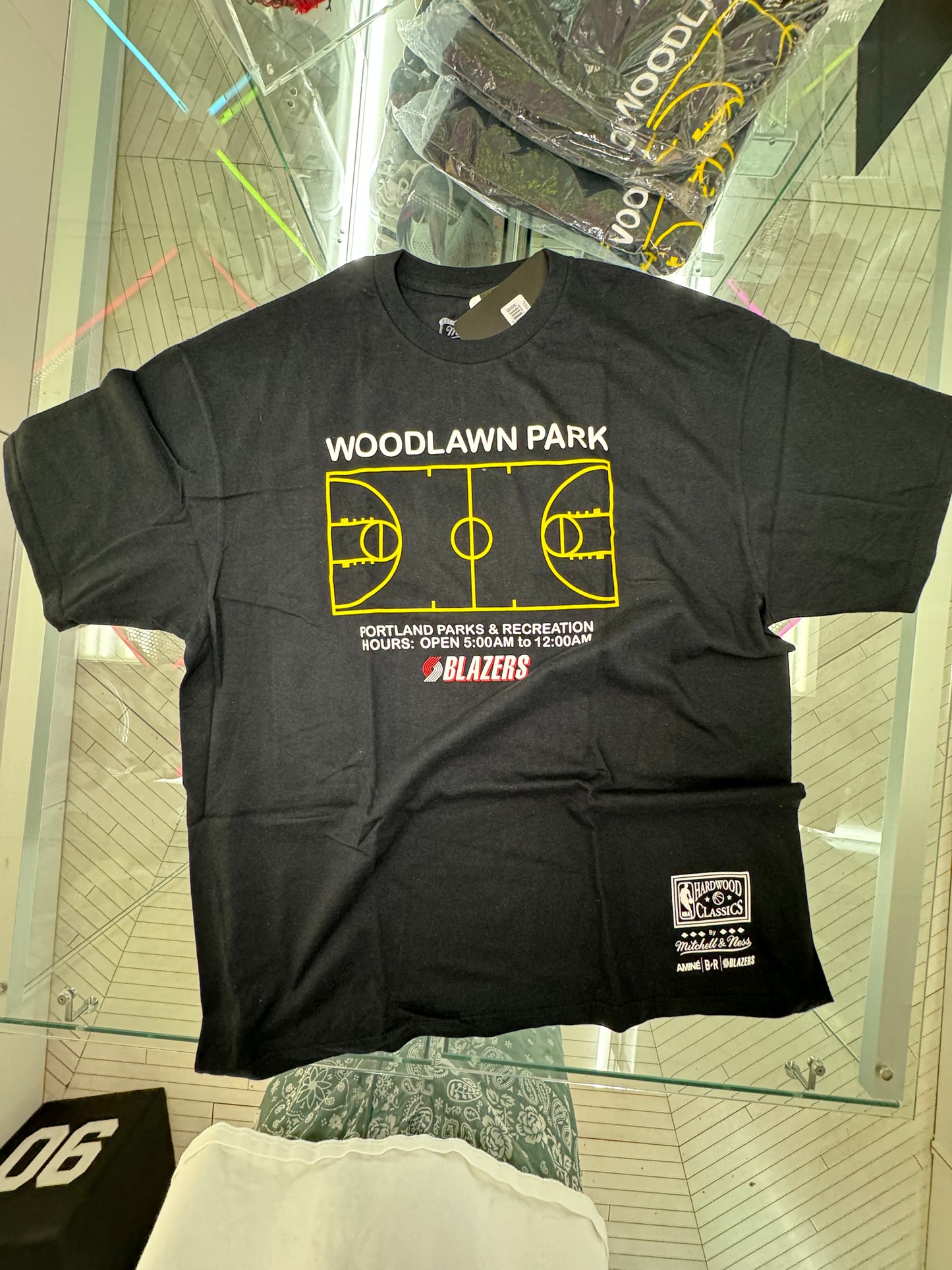 Mitchell & Ness Amine x Portland Trail Blazers T-shirt
Black