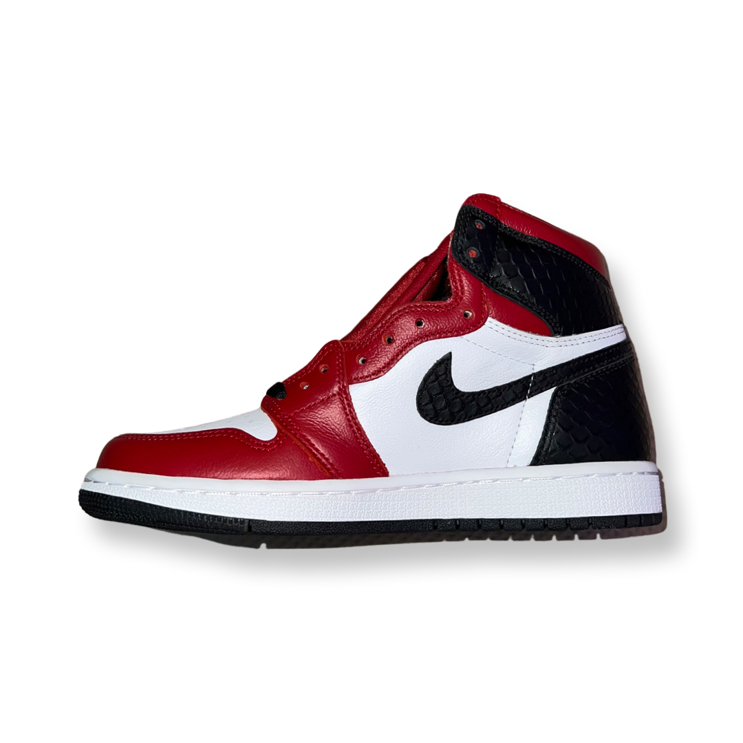 Jordan 1 Satin Snake Chicago (W) 2020
