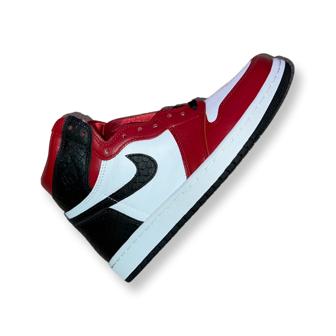 Jordan 1 Satin Snake Chicago (W) 2020