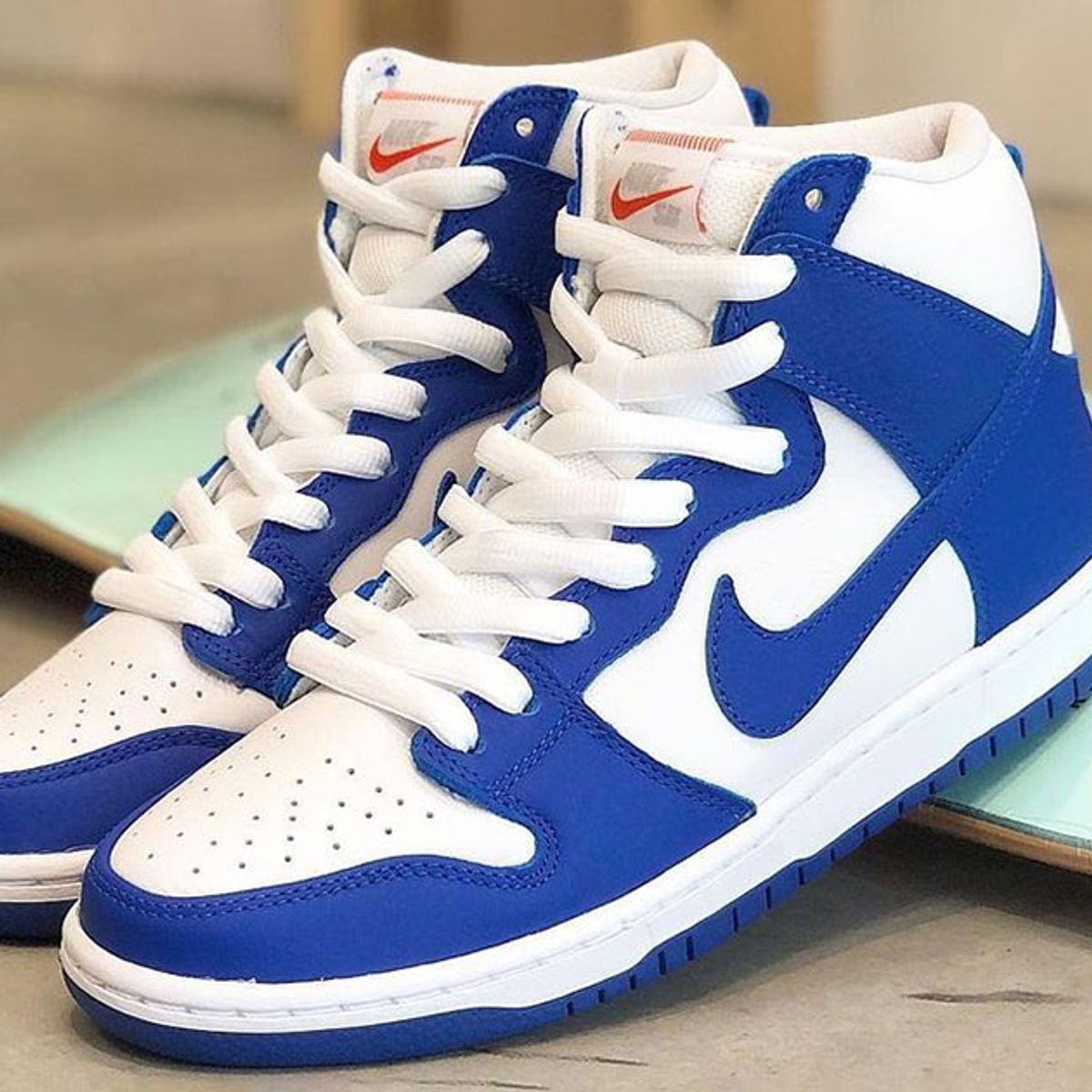 Nike Dunk SB High Kentucky
