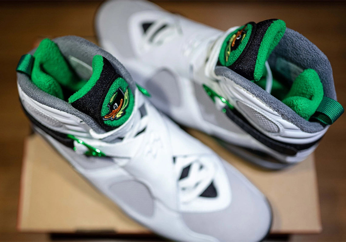 Jordan 8 Retro Oregon PE
