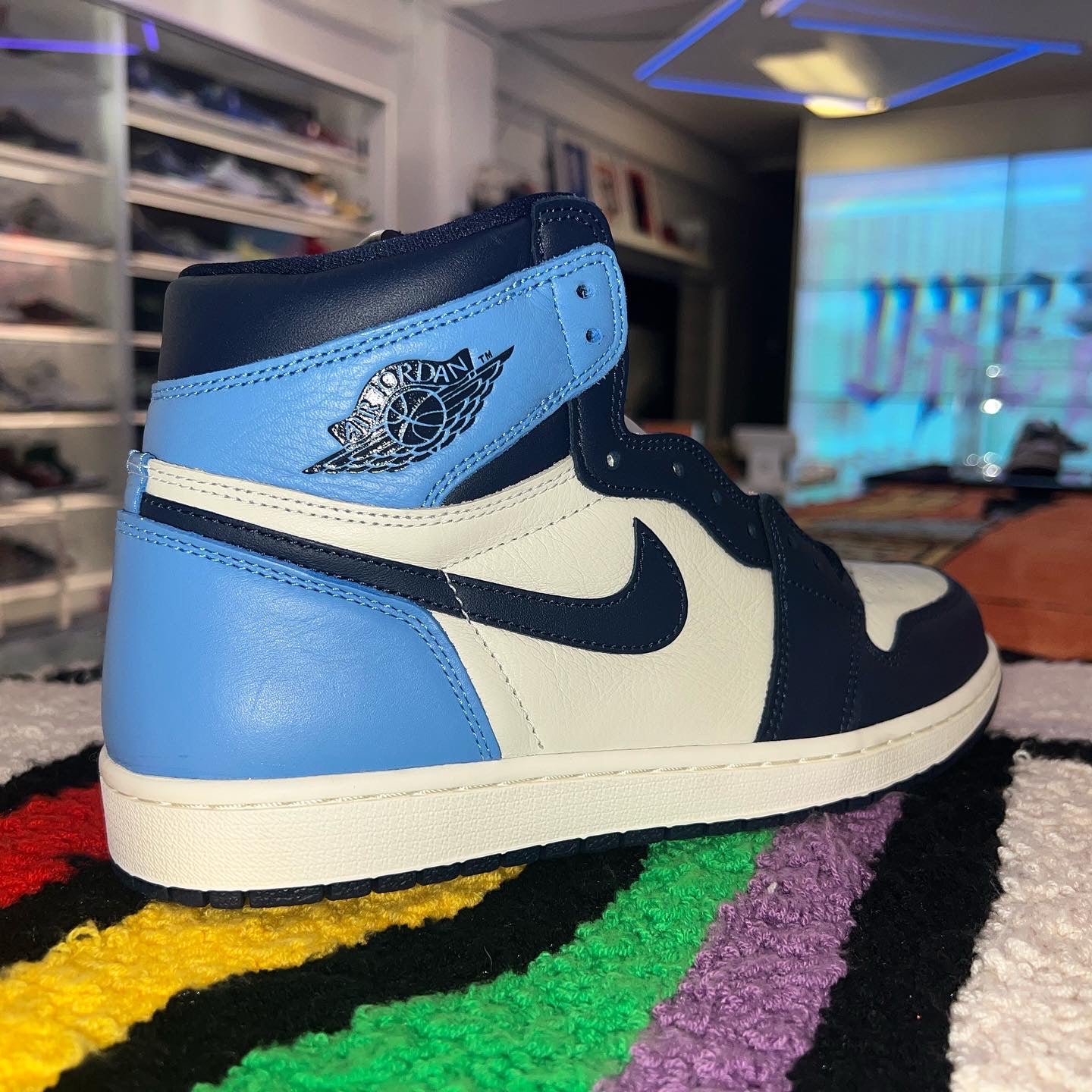 Jordan 1 high Obsidian