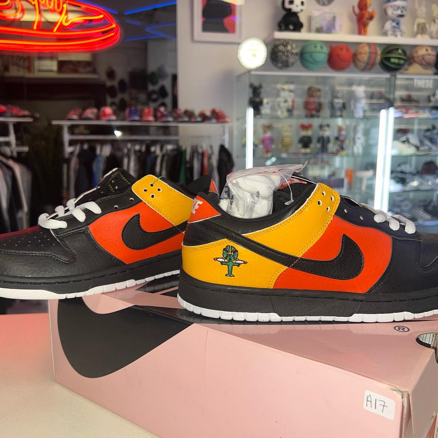 Nike Dunk Raygun 2005
