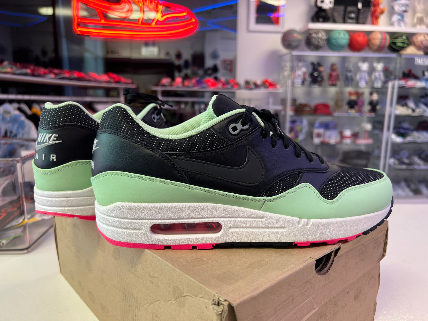 Nike Air Max 1 Yeezy 2013