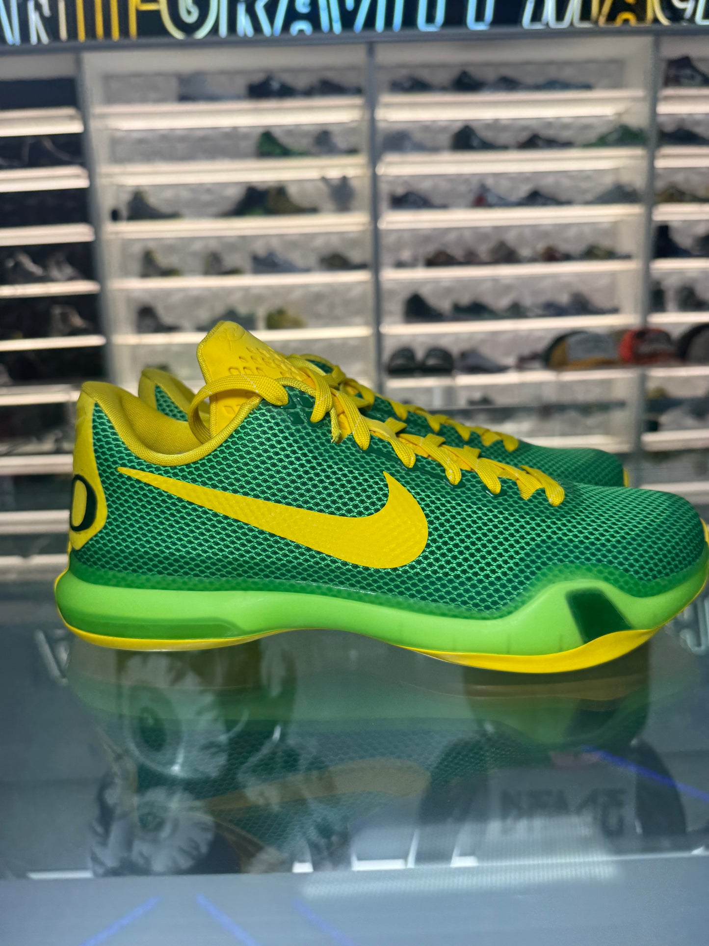 Kobe 10 Vino Oregon ID PE 2015 Sample