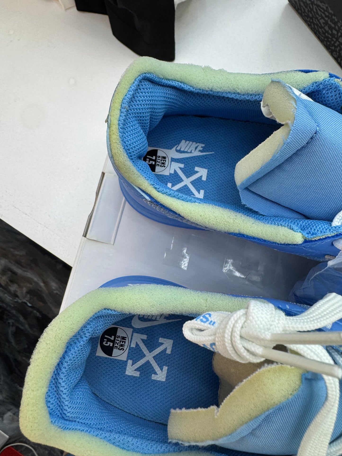 Off White x Nike Air Force 1 Low '07 MCA University Blue