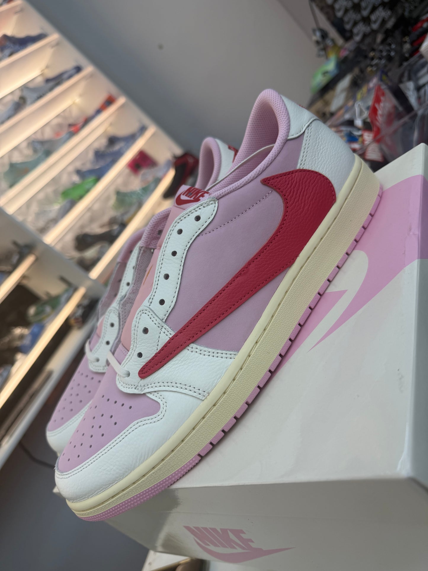 Jordan 1 Retro Low OG SP Travis Scott Sail Tropical Pink
