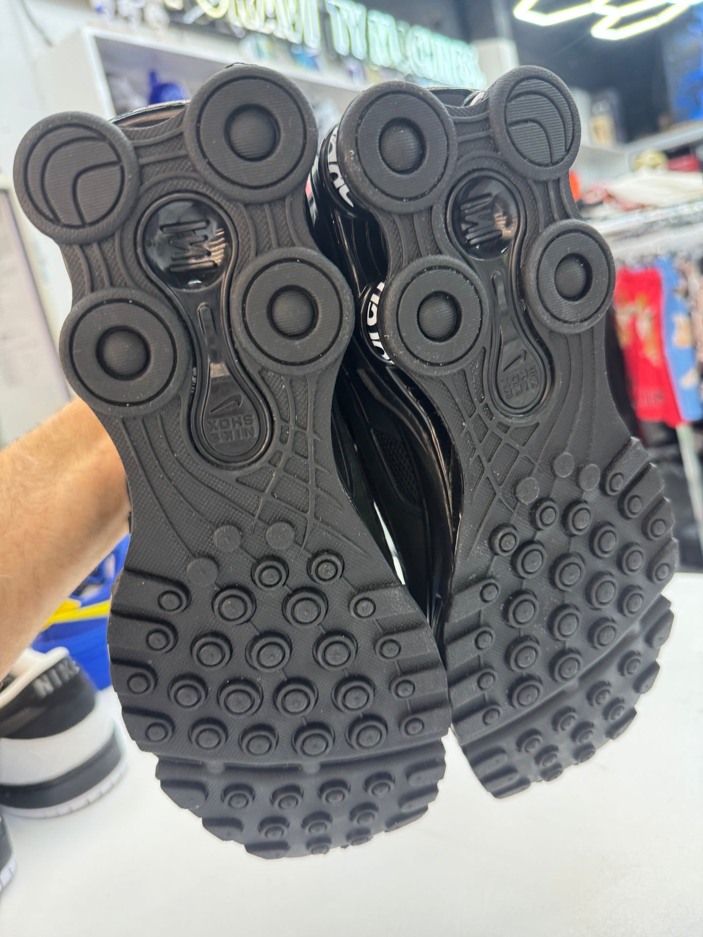 Nike x Supreme Shox black 2022